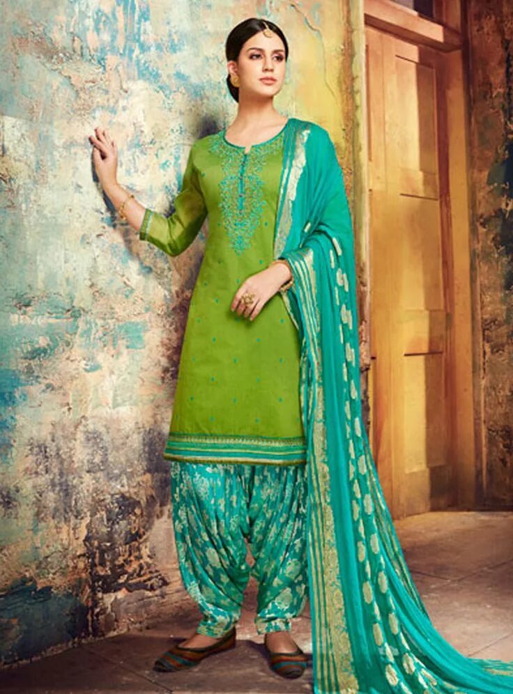 Панджаби. Патиала. Сальвар камиз. Пенджабский костюм. Шарваль камиз.