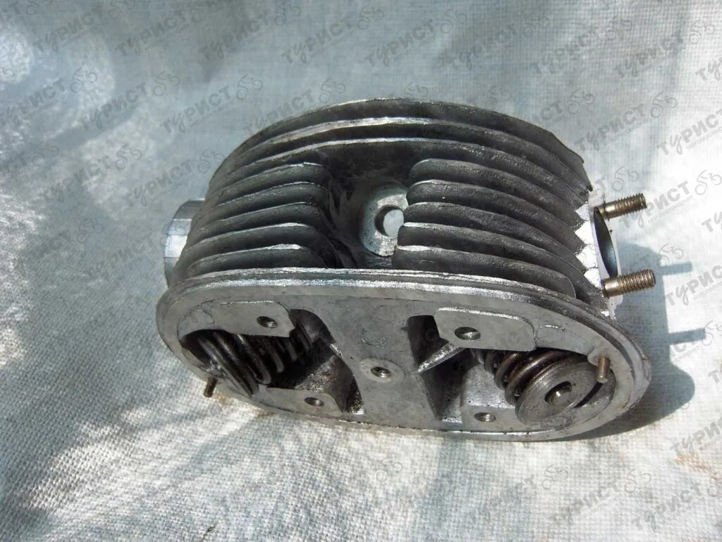 Головка цилиндра мотоцикла урал 650. Ирбит). Головка мотоцикла урал. Головка урал 825. Головка цилиндра урал.