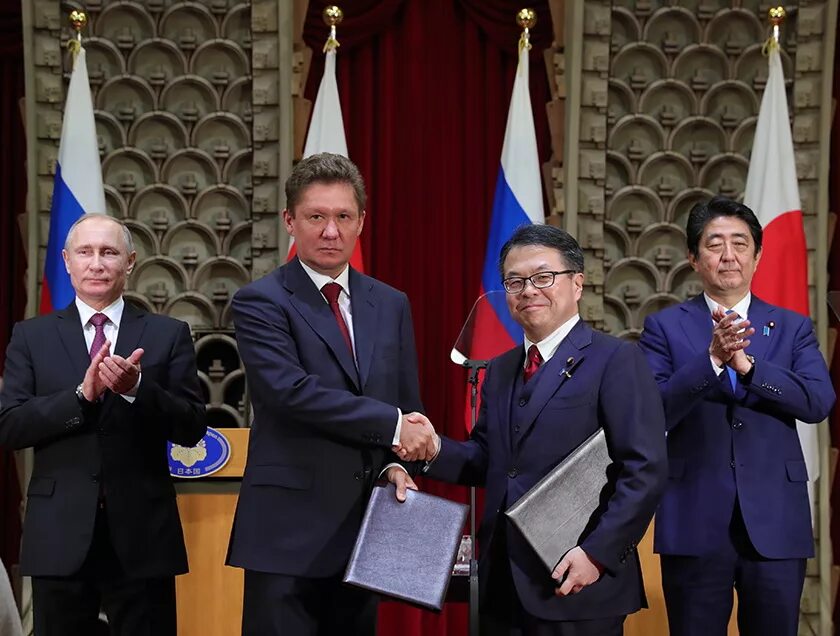 Китаец в костюме деловом. Деловой этикет в китае. Japan partner. Japan partner. Nissan partner.