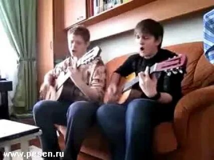 Коленных чашечек хруст усилился стократно песня