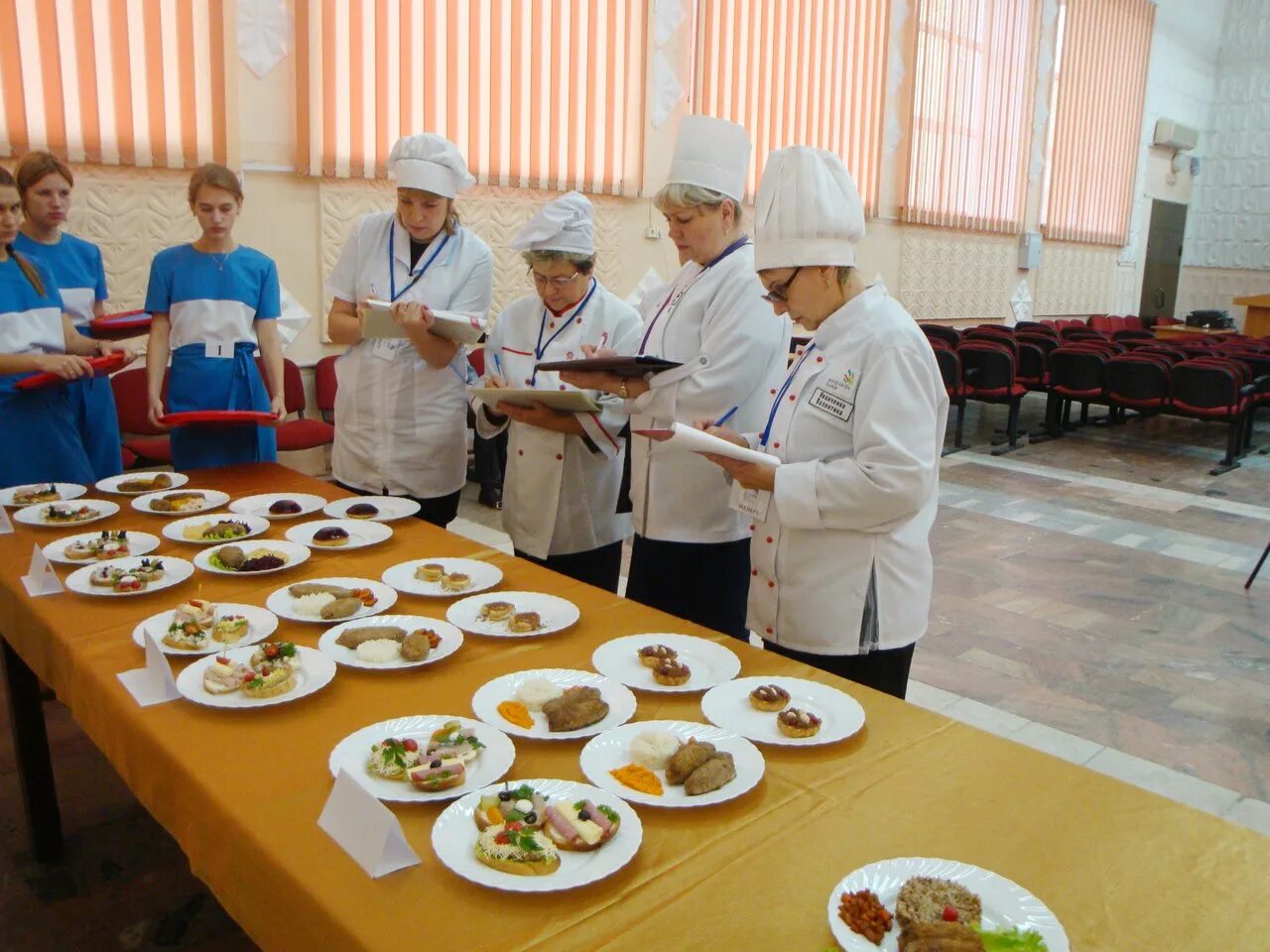 Какие экзамены сдают на повара. Ворлдскиллс блюда. Поварское дело. Блюда на экзамен повара. Блюда Ворлдскиллс Поварское дело.