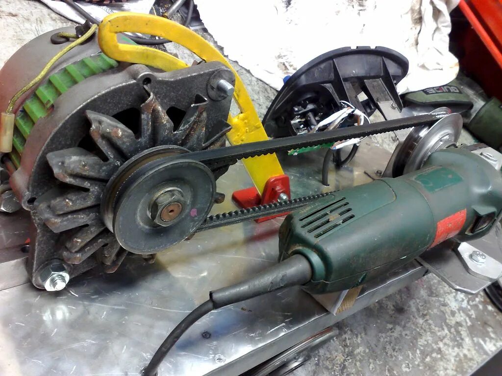 Простой бензиновый генератор из доступных деталей своими руками Diy generator, F
