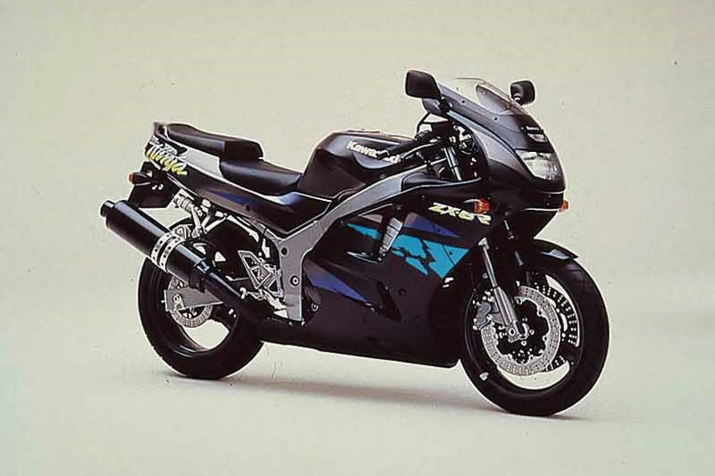Кавасаки 1996. Kawasaki zx6r 1996. Кавасаки 1996. Zx9r 1997. Мотоцикл кавасаки 1996 года.