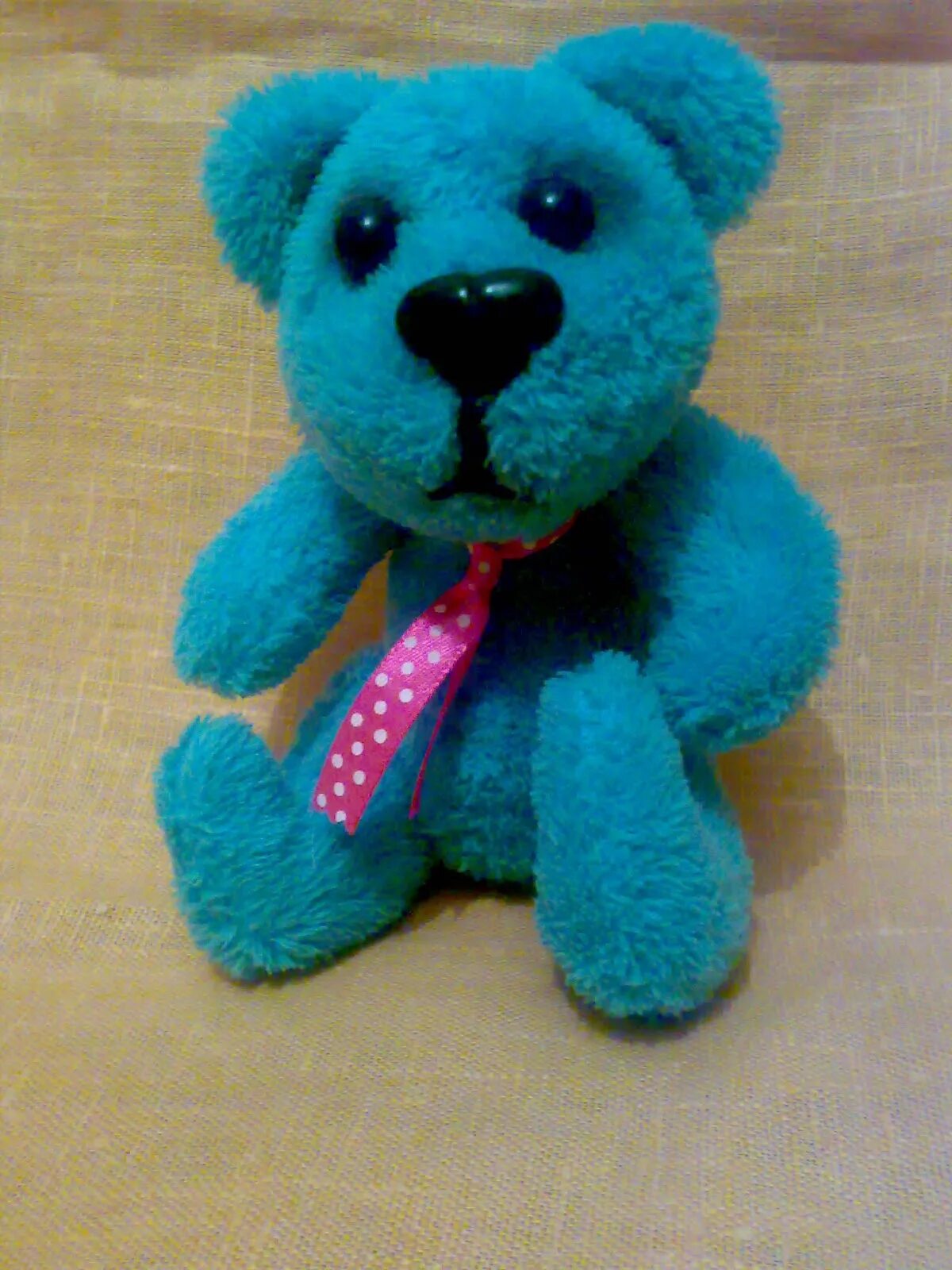 Trudi заяц. Мультимедийный мишка iteddy 76970 интерактивная. Игрушка тигренок в коробке. Коричневые игрушки. Светлей игрушка.