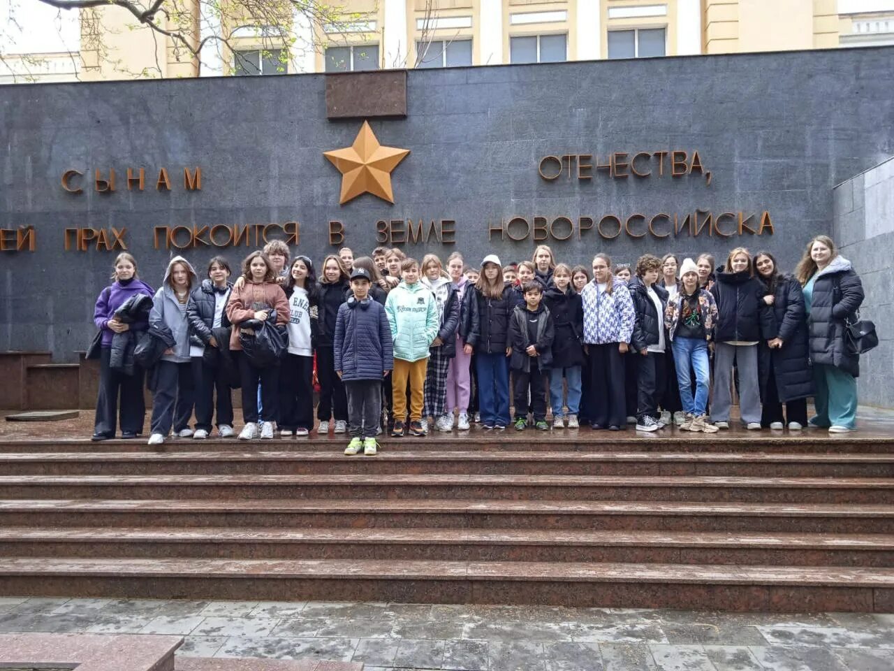 Школа 11 город Новороссийск. Школа личности города Новороссийска. Город Новороссийск школа номер 12. Фото школы номер 31 город Новороссийск.