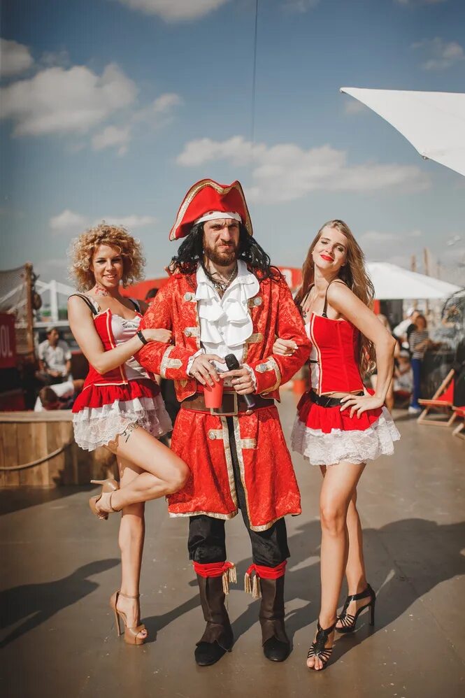 Капитан порта. С днем рождения капитан. Captain's gig. Captain boats. Шкипер парусной яхты.