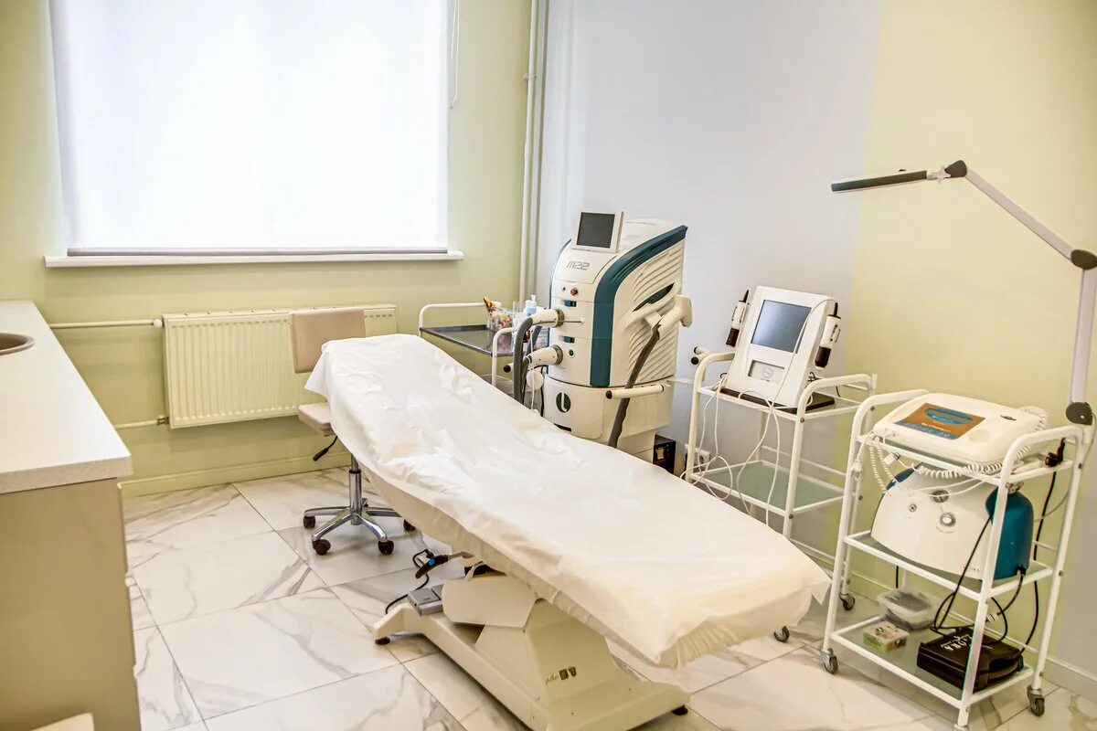 Медицинский центр. Медцентр записаться. Авромед ул пришвина 13. Красного текстильщика петрова нмиц онкологии. Клиника медхан набережные челны.