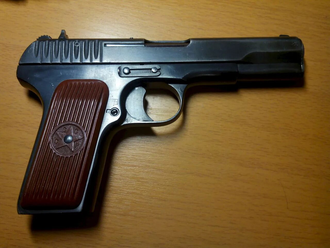 Травматический тт 10х32. Тт лидер 10х32т. Тт лидер 10х32т ствол. Лидер 10. Патроны для тт лидер 10х32.