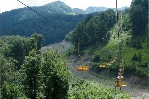 Как правильно в красную поляну или