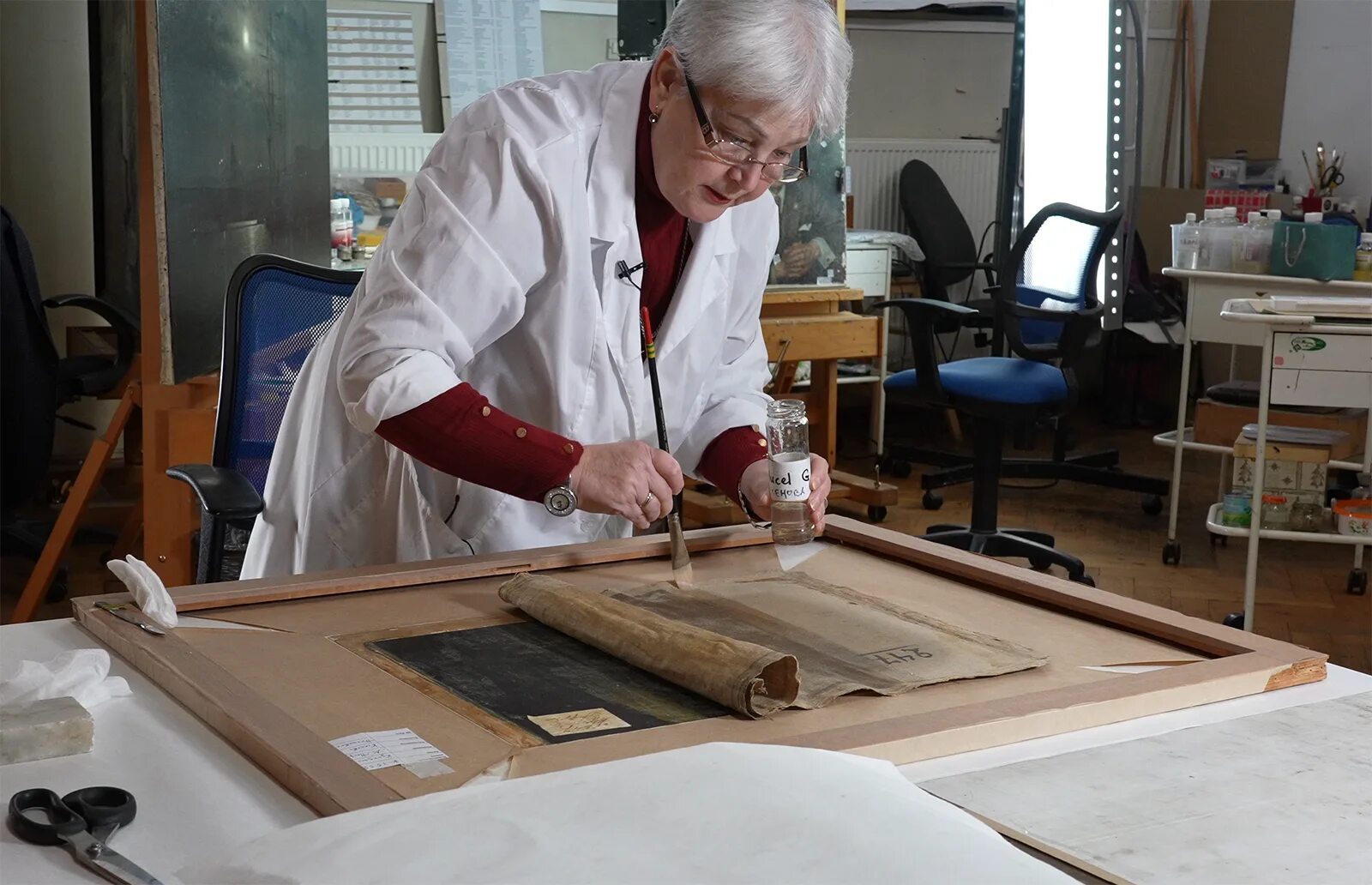 Дмитрий яковлев реставратор. Депеша реставратора. Дунешенко виктор реставратор. Студенты реставраторы. Реставратор лицо.