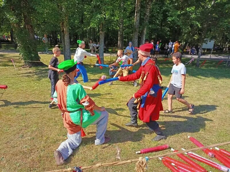 День города кингисепп 2025 программа. Праздник в городе. кингисепп день города. планета праздник кингисепп. парк романовка в кингисеппе.