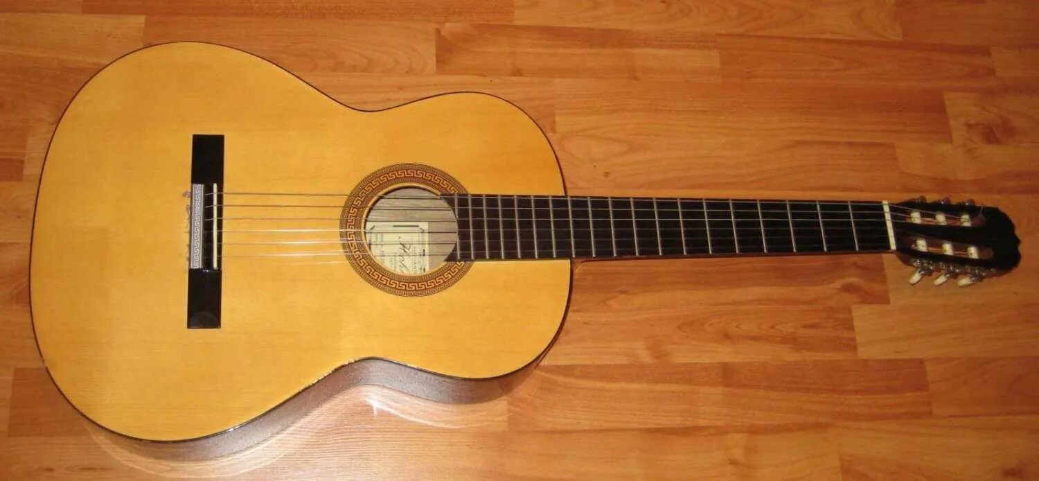 Гитара 25956-83. Авито гитара. Hora гитара 12 струн. Гитарный магазин уфа. Авито гитара.