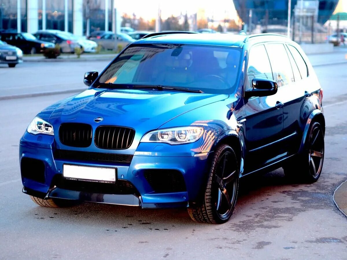 Купить бмв е 70. BMW x5 м. BMW x5 m i e70 2011. BMW x5m e70 Blue. BMW x5 e70 5,5.