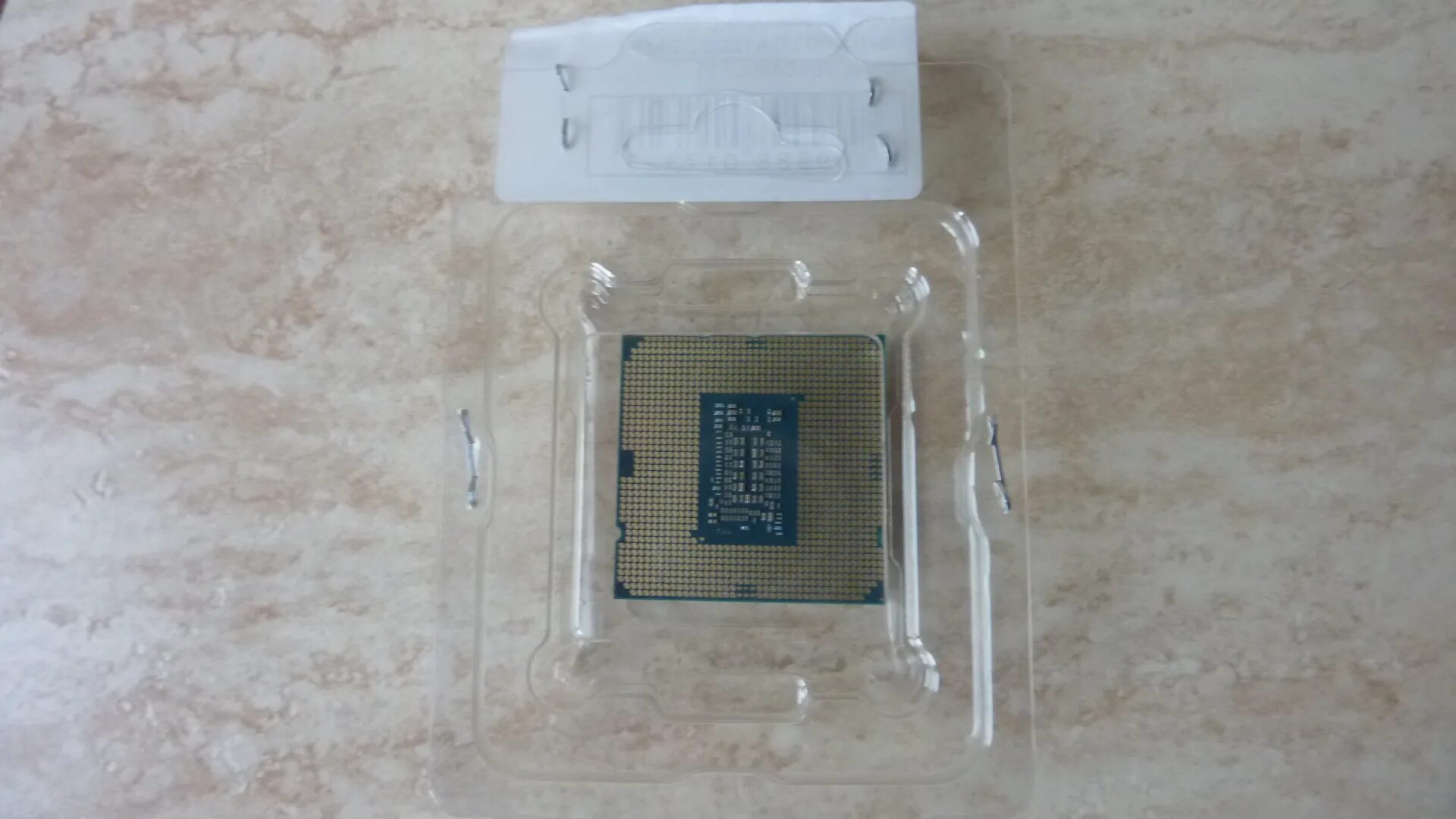Core i5 10400 lga 1200. I5 10400 текстолит. i5 10400f без крышки. процессор ia 5 10400. видеокарта 10400.