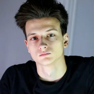 Ютубер биография