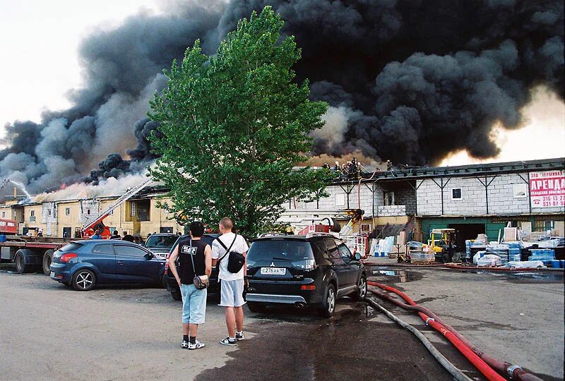 Бадаевские склады в блокаду ленинграда. Бадаевские склады в санкт петербурге. Бадаевские склады в блокаду ленинграда. Бадаевские склады сейчас. Бадаевские склады в санкт петербурге.