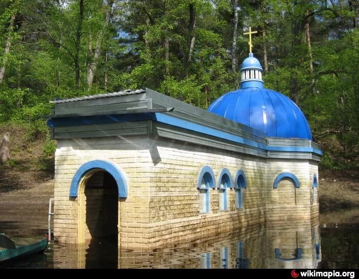 Святой источник телефон. Спас Купалище Родник. Спас Купалище во Владимире. Спас Купалище купель. Село спас Купалище Владимирская область.