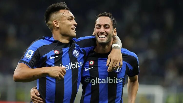 Счет интер лечче. Лечче интер. интер специя. сассуоло лацио. milan vs inter.