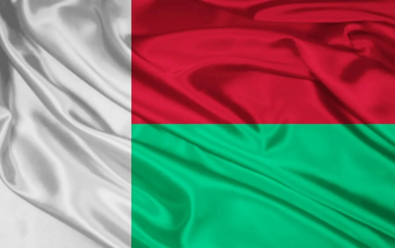 Цвет мадагаскар. Республика мадагаскар флаг. мадагаскар остров флаг. мадагаскар флаг и герб. мадагаскар и беларусь.