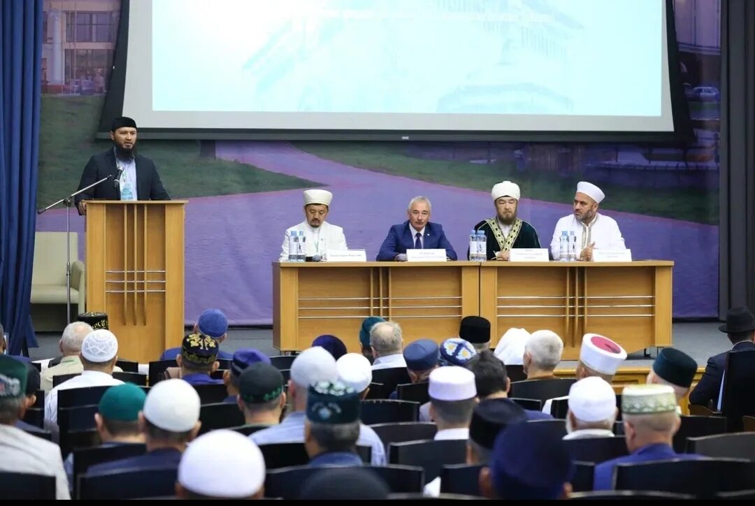 28 мусульман. Духовное управление мусульман Республики Мордовия. Исламская конференция род деятельности. Мусульманский центр в Саранске.
