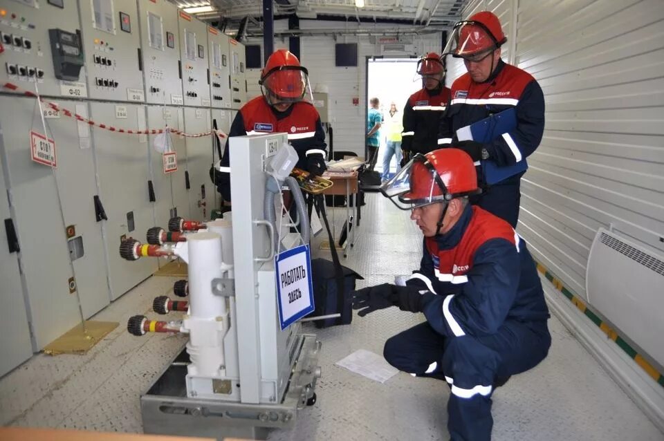 Инженер. Промышленная безопаст. Авария на белорусской аэс. Профессия релейщик. Ноц урфу.