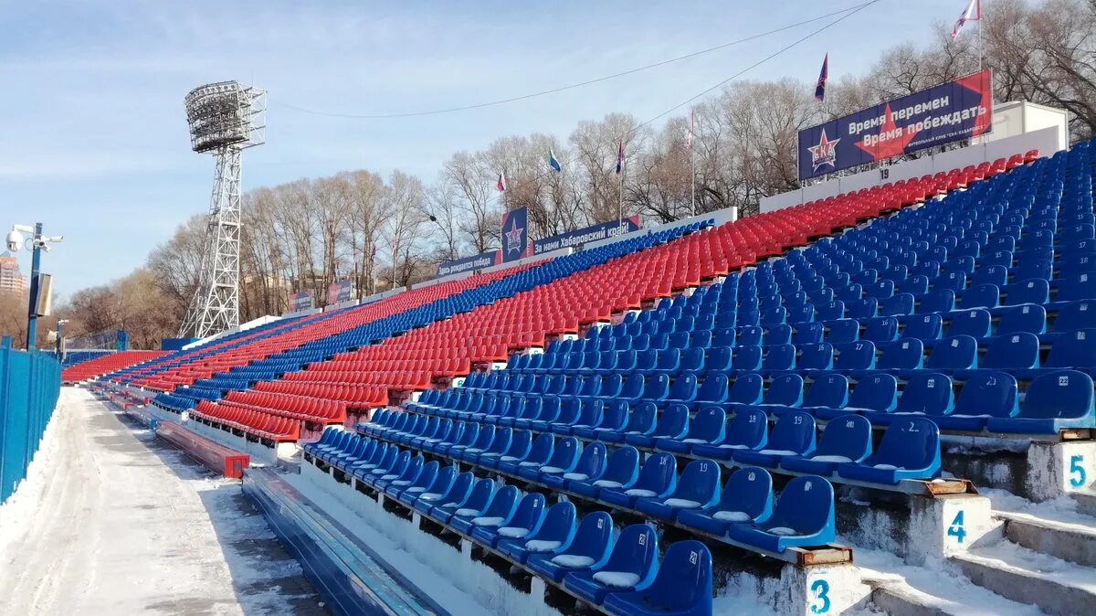 Стадион в хабаровске. Стадион имени Ленина Хабаровск. СКА Хабаровск стадион имени Ленина. 937 ОЭТР Хабаровск стадион им Ленина. Хабаровск стадион имени Ленина набережная.