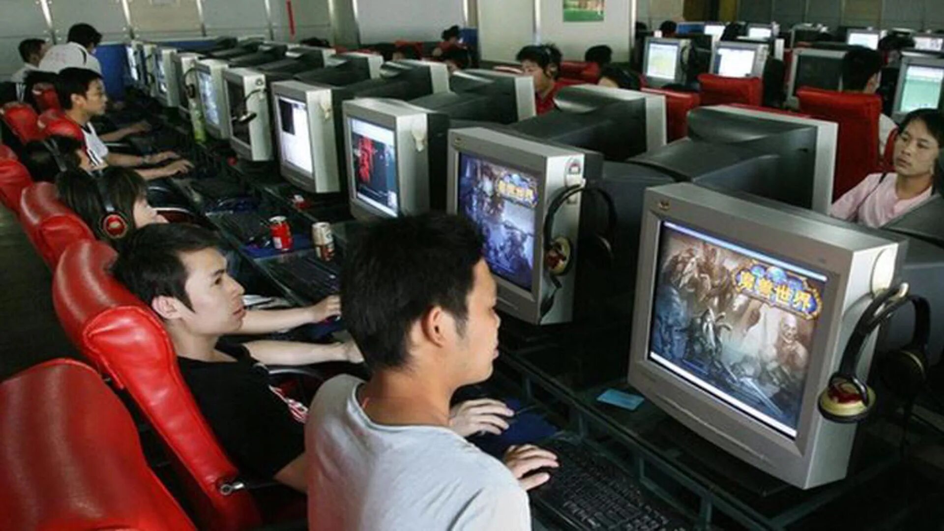 Настоящий геймер. Геймер умерший. Смерть из за компьютера. Геймер умерший. Мертвый за компом.