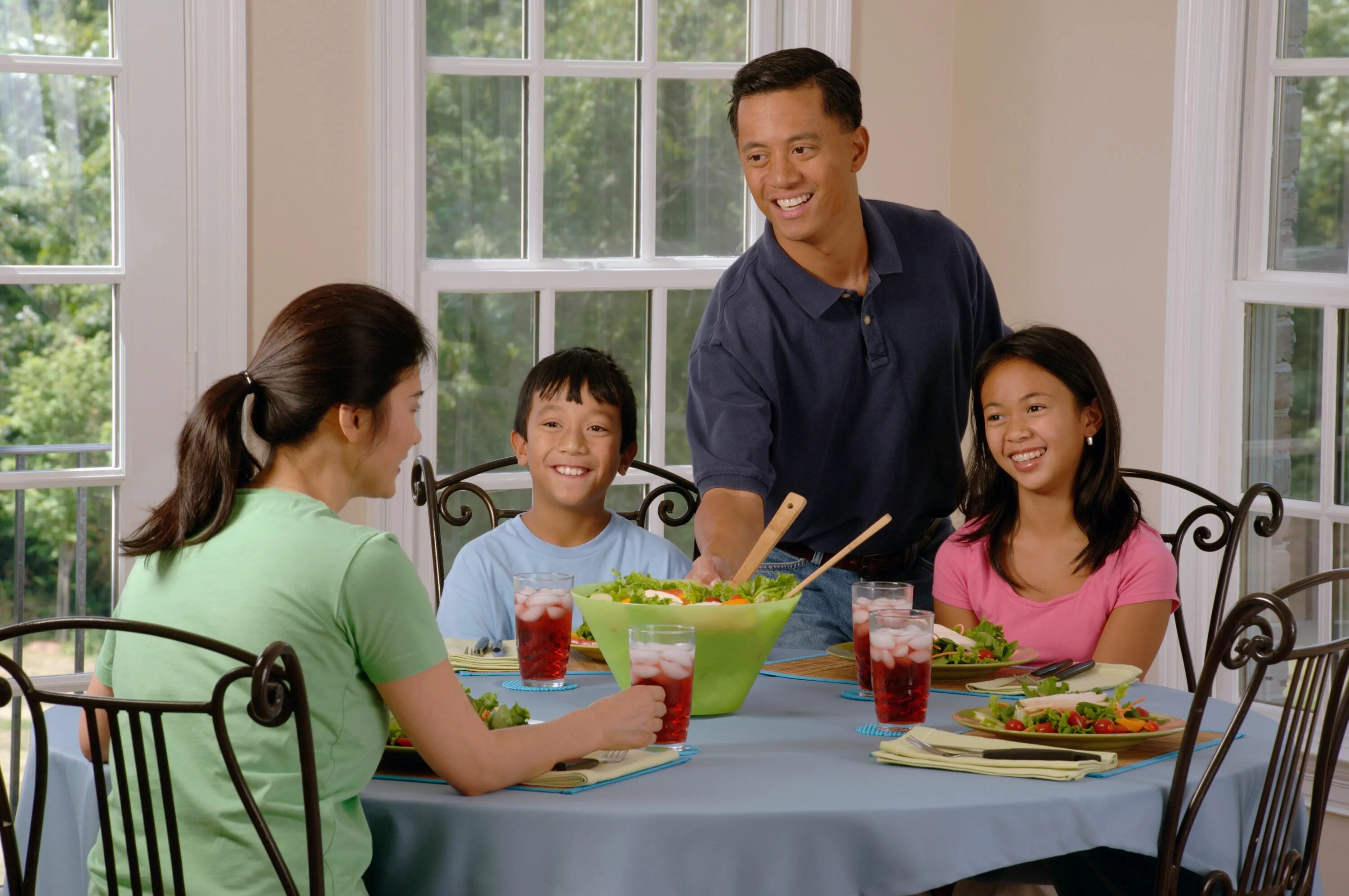 Семейное блюдо. Family dinner. The Family.