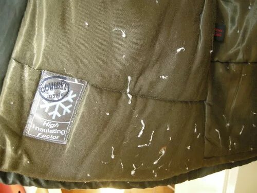 лезет синтепон. лезет пух из пуховика. куртка из пуха. подкладка из ватина своими руками-. пошив курток на пуху.