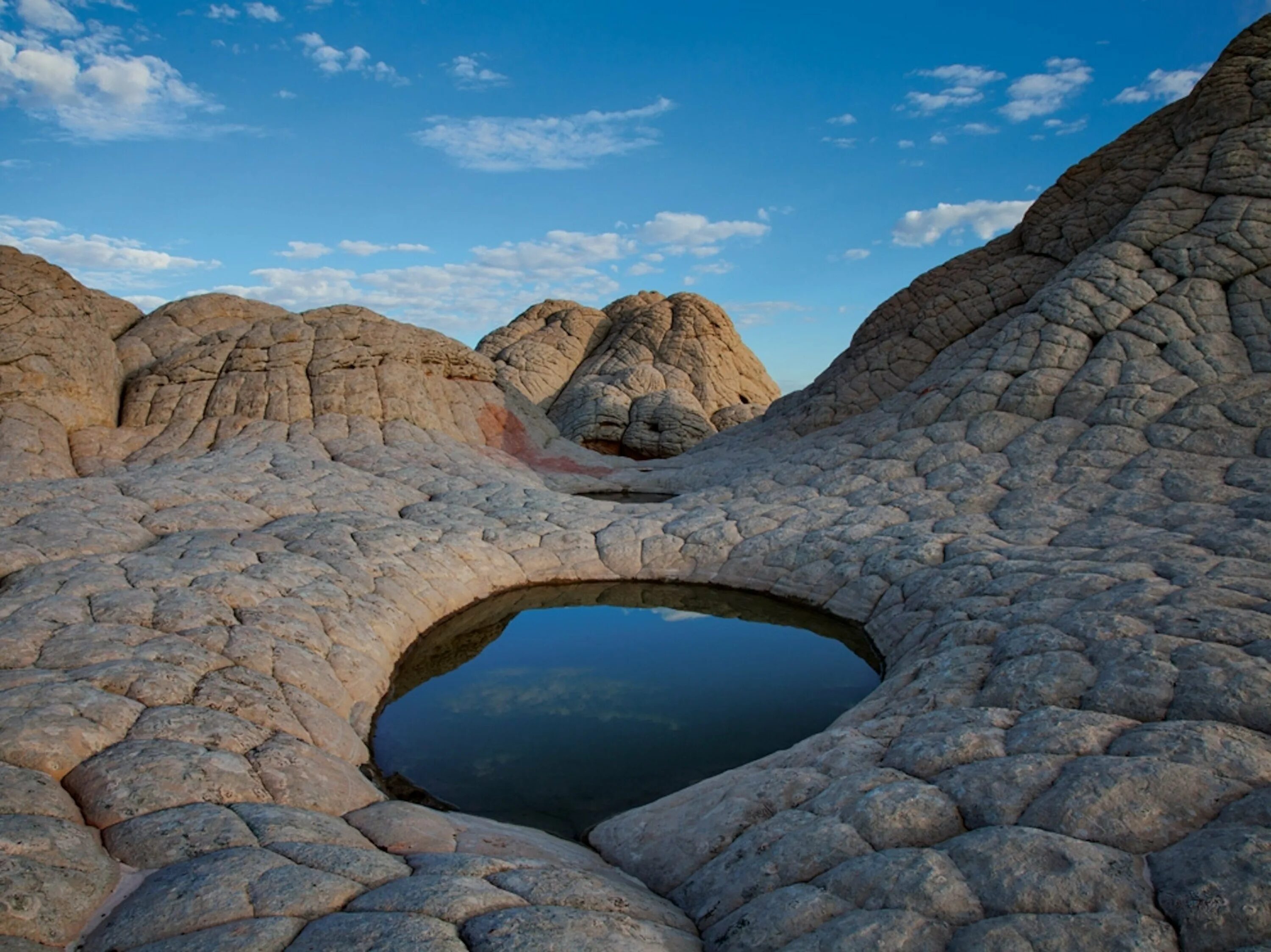 Места с уникальной природой. Скалы Вермилион, Аризона. Уайт карман Аризона. Вайт покет Аризона. Странные места.