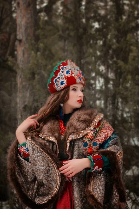 барыня боярыня. киселева александра михайловна. фотосессия барыня. барыня. шапка в русском стиле.