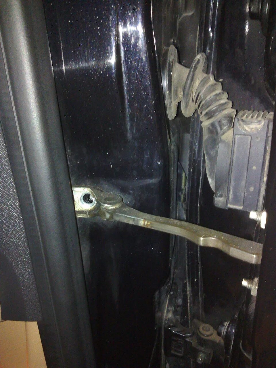 Ремкомплекты ограничителей дверей Opel Vectra c. Ремкомплект ограничителя двери на Опель Вектра с 2003. Хруст двери Opel Astra h. Куплю дверь опель вектра б
