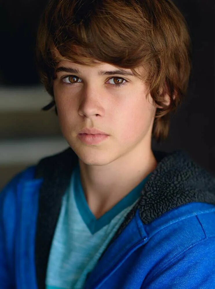 Дельфин берни. Логан аллен. Logan allen actor. Логан аллен актер. Тейт берни.