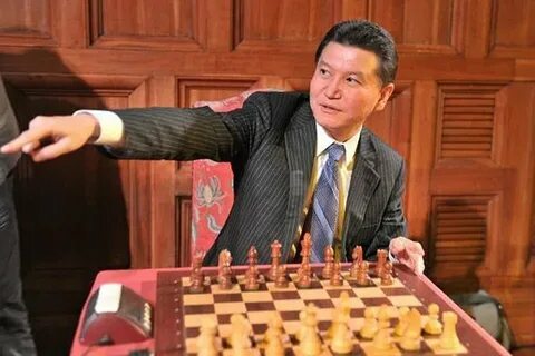 Где илюмжинов сейчас живет