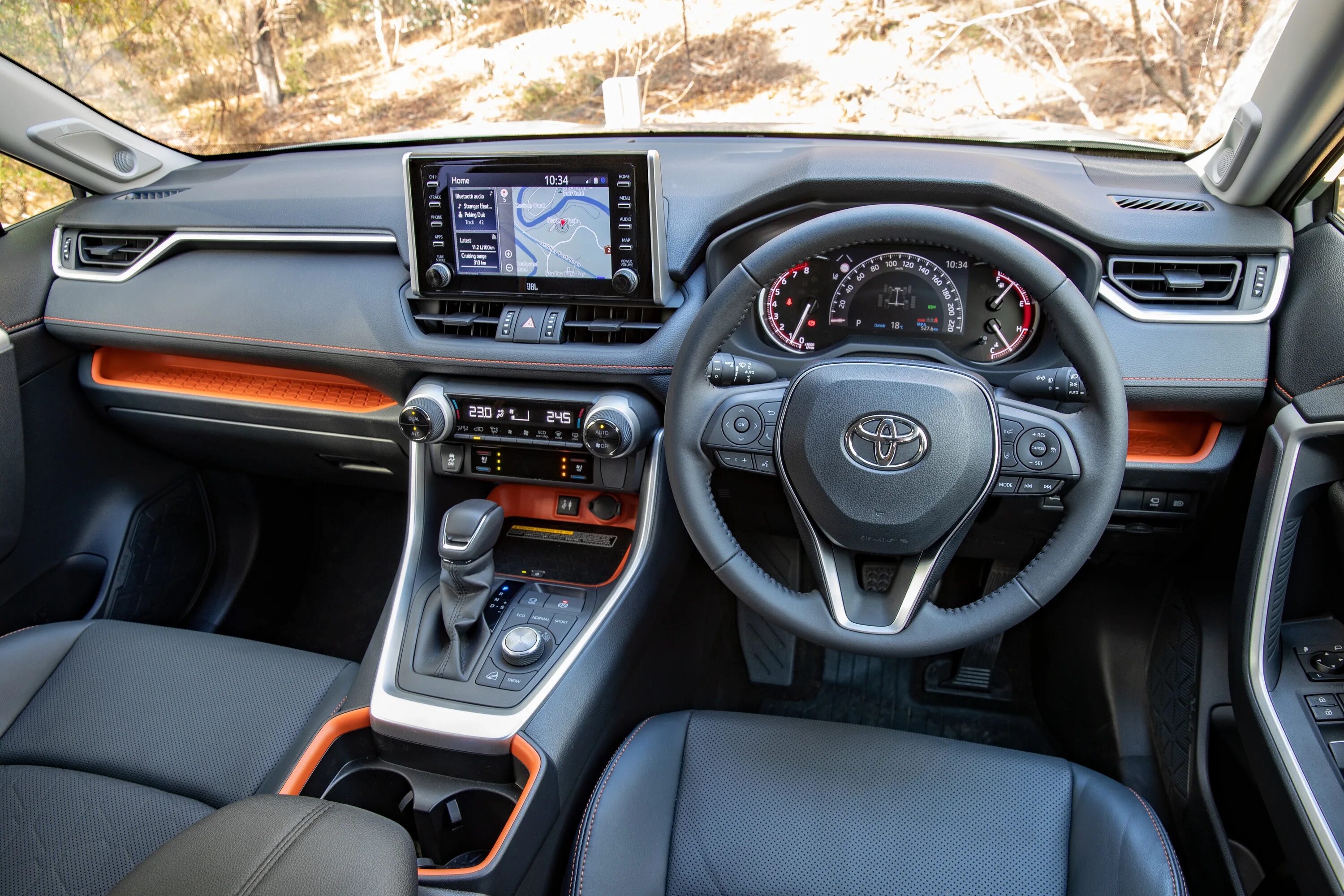 Торпеда 2020. Toyota rav4 2020 Interior. Тойота рав 4 2019 салон. Toyota rav4 2020 салон. Тойота рав 4 2020 салон.