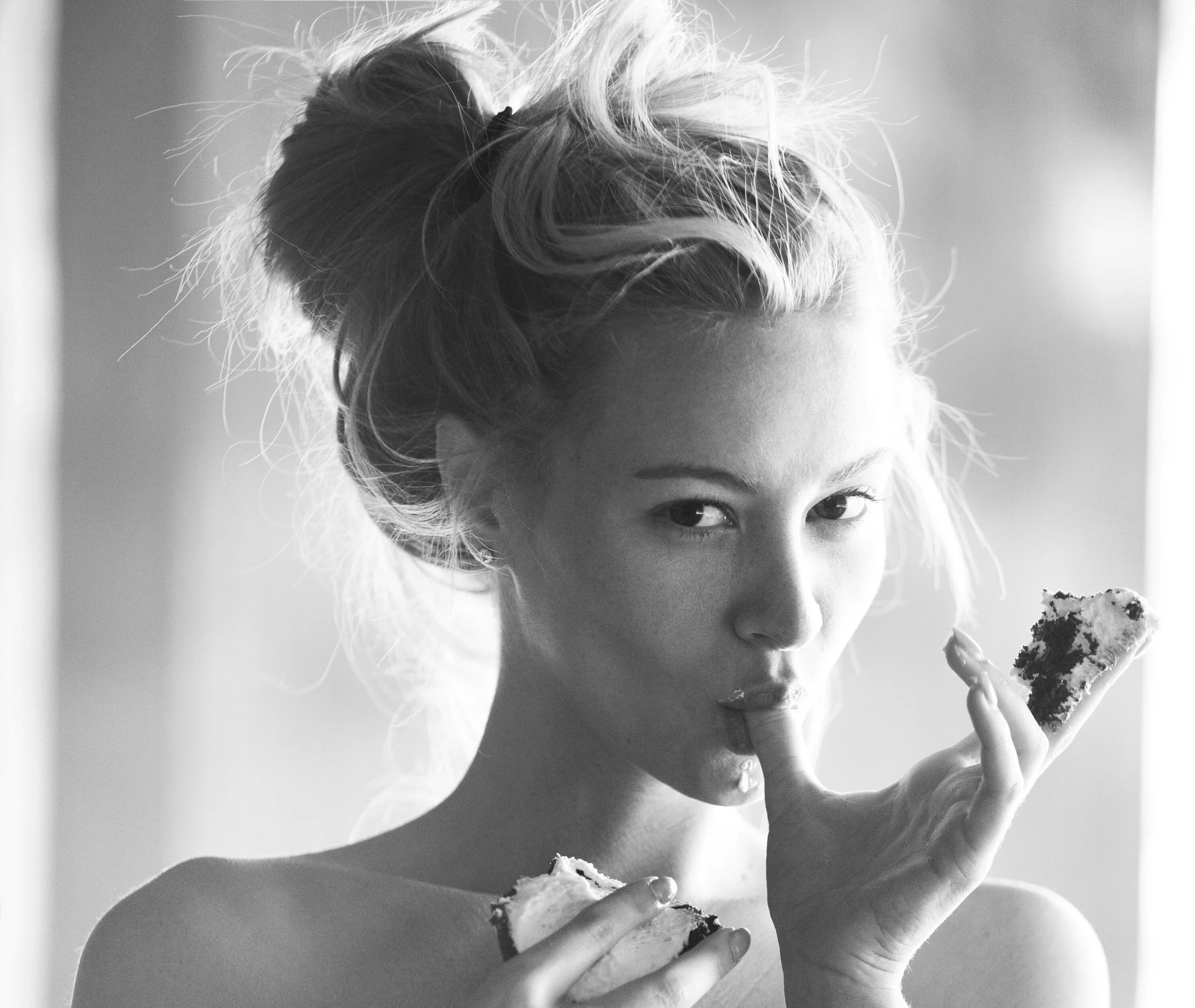 Татьяна зима полиция. Девушка буды. Неймар и катерина сафарова. Og buda и кристина. Анастасия решетова.