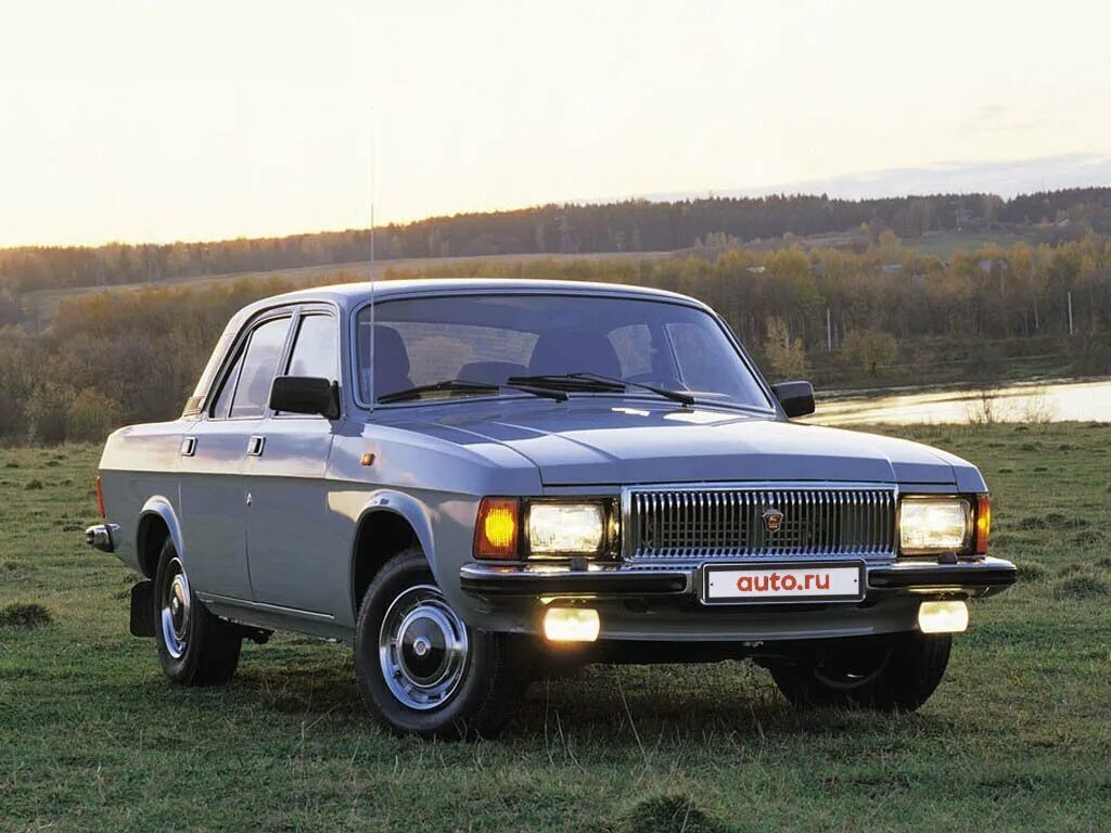 Газ-3102 volga cardi. В каком году вышла волга. Газ 113 волга. Газ 24 волга ссср. Новая волга газ 21.