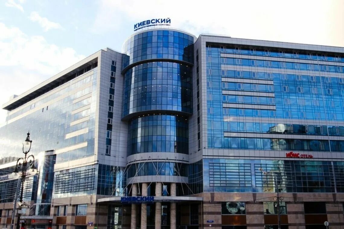 Ибис киевская бассейн. Ибис киевская сайт. Гостиница ibis москва киевская. Киевская 2 гостиница ибис. Ибис отель москва киевская 2.