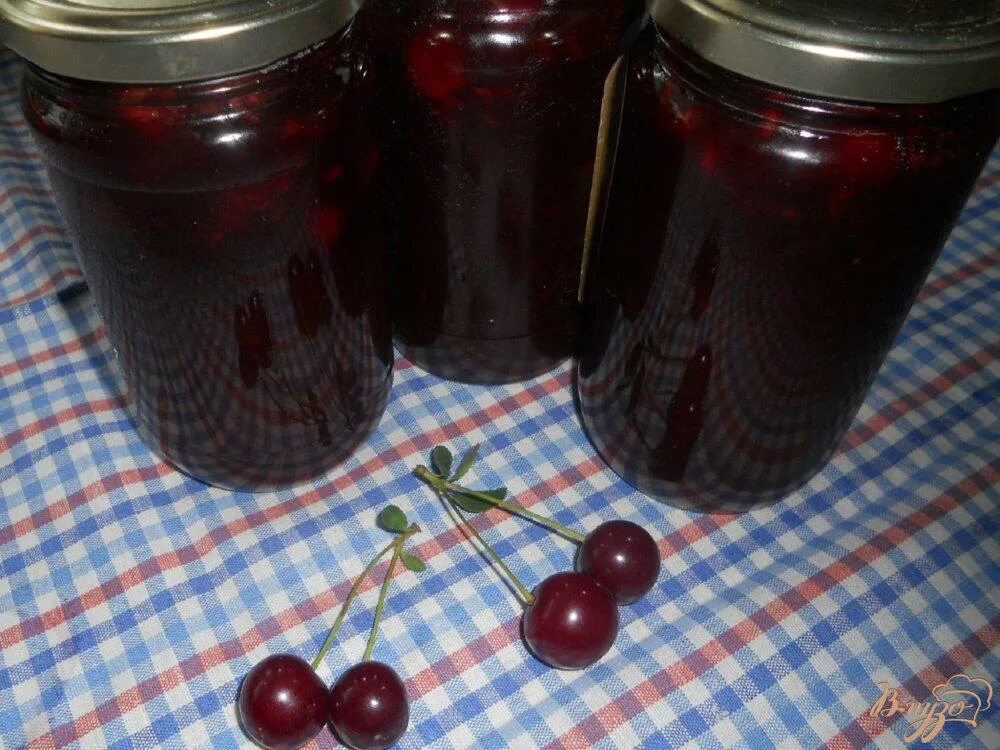 Вишневое варенье с косточками сколько можно хранить