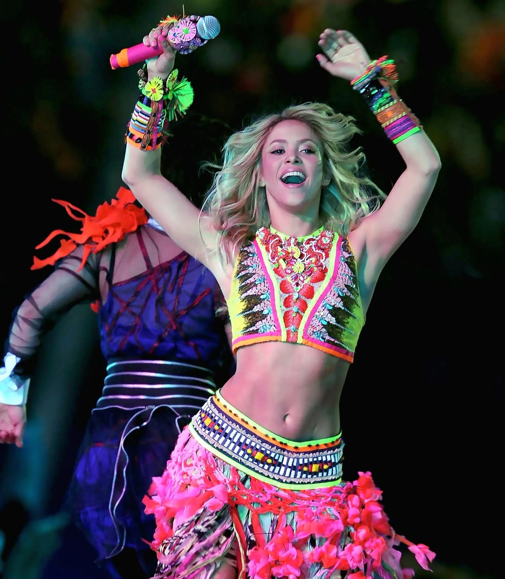 Shakira africa. Shakira 2010 Waka Waka. Waka Waka Shakira обложка.