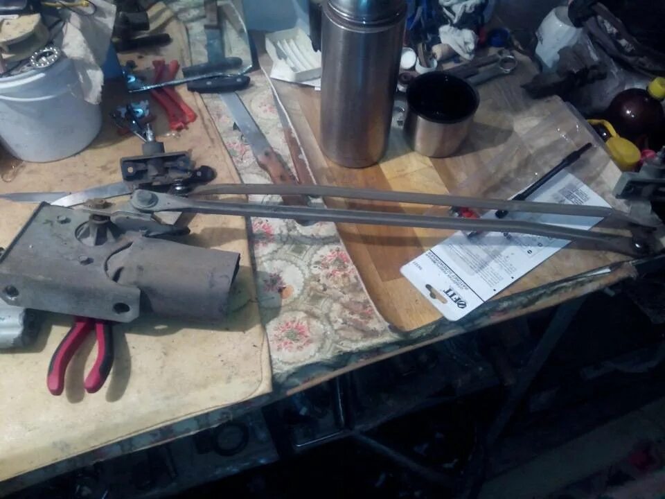 Бескаркасные дворники на ваз 2110. Как поменять дворники на 2110. Бескаркасные дворники на ваз 2110. Как поменять дворники на 2110. Щетки дворника 2110.