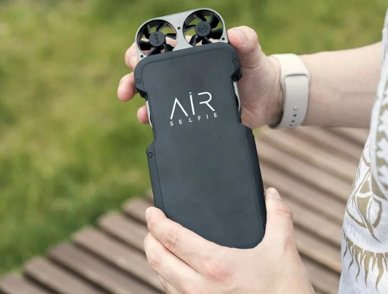 Карманный квадрокоптер. Летающий телефон vivo. Смартфон с дроном. Vivo 200 mp drone camera. Vivo flying camera phone, 200mp.