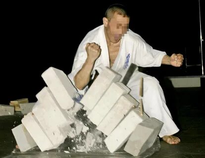 Леха каратэ