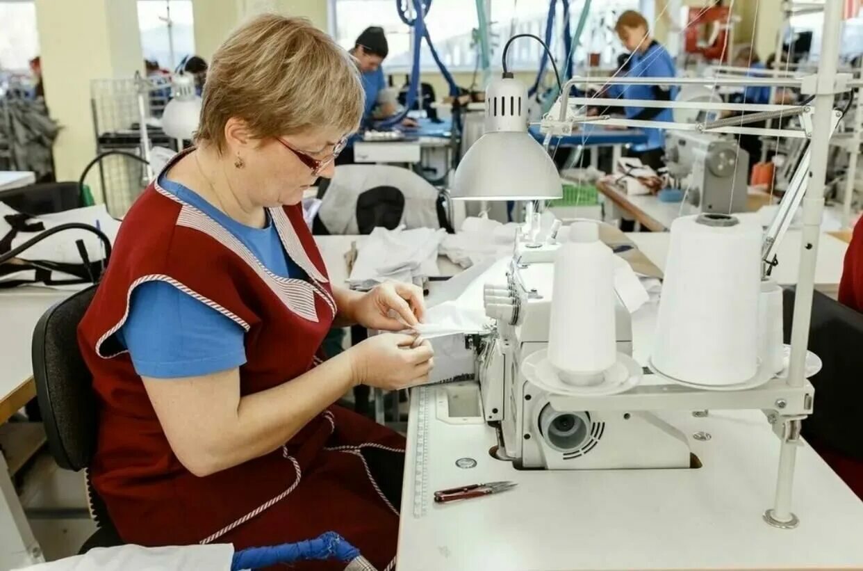 Professional textile. Предприятия выпускающие одежду. Предприятия выпускающие одежду. Индитекс фабрики. Предприятия выпускающие одежду.