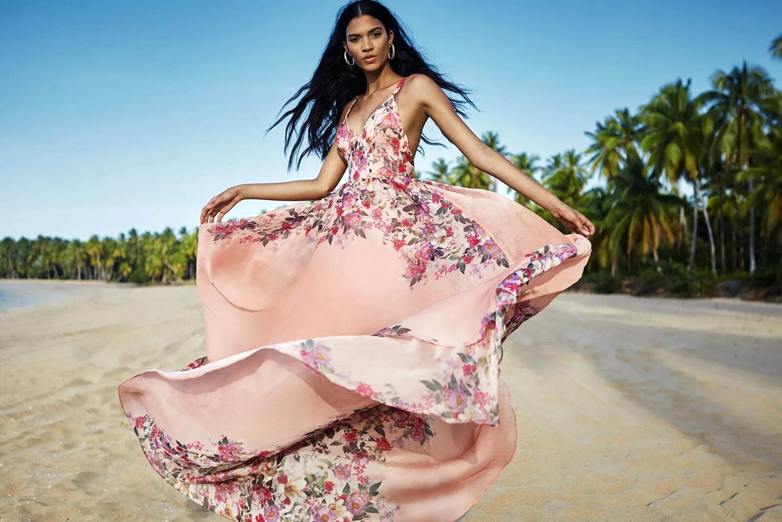 Хиты мелодий 2022. Развивающиеся волосы. Новинки лета 24. Новинки лета 24. Стройные милашки.