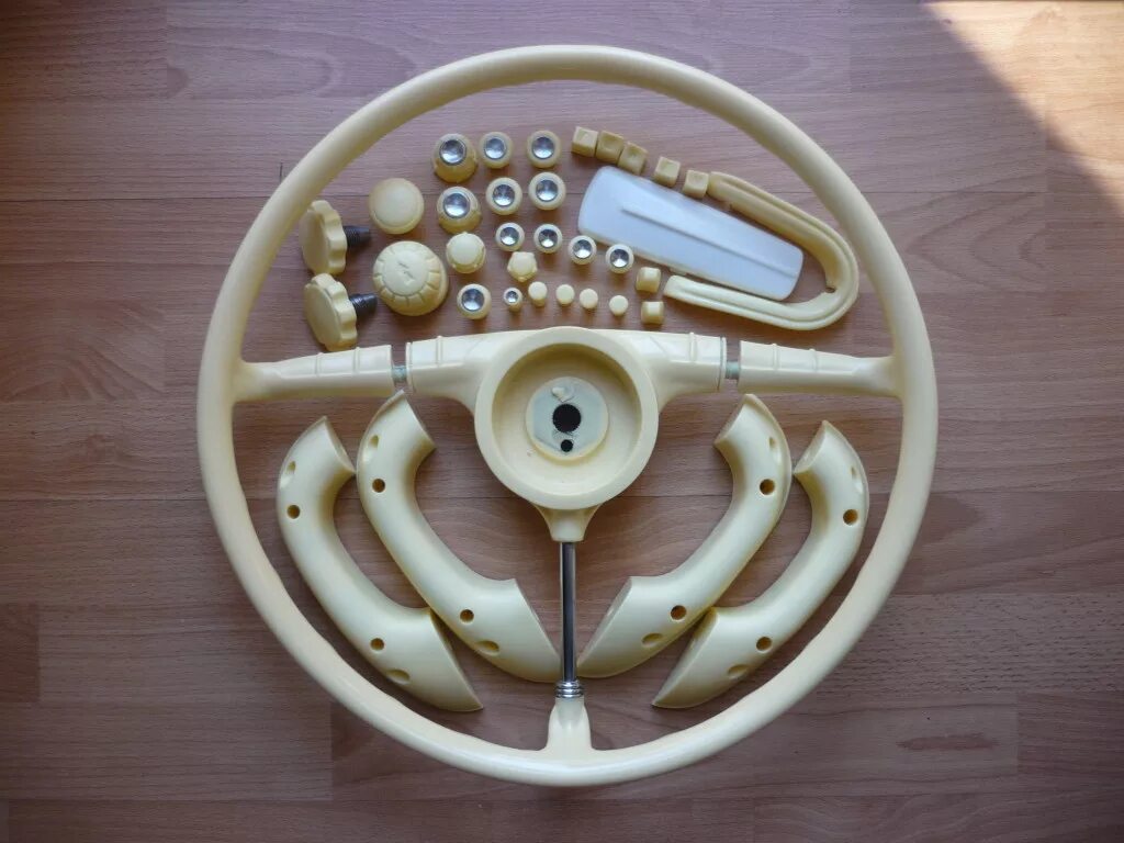 запчасти жигули. аксессуары для ваз 2101. ретро запчасти на газ 21 волга. ретродеталь кедер газ 21. запчасти ваз 2101.