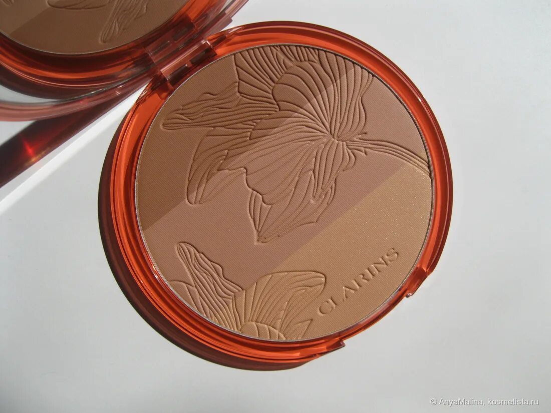 Bronzing compact. Clarins Bronzing Compact. Clarins бронзер. Бронзер кларанс лимитка. Clarins ever Bronze Compact Powder.