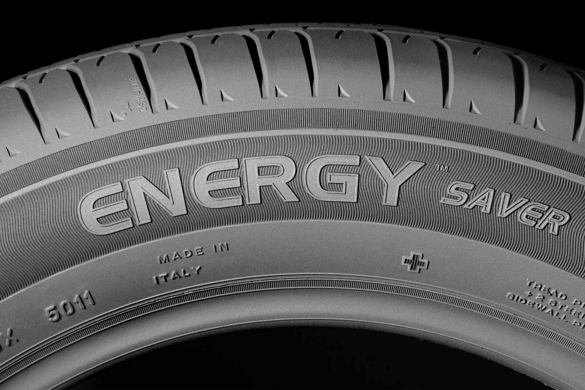 Покрышки Мишлен Энерджи. Мишлен Энерджи савер. Michelin Energy Saver Plus. Michelin Energy Saver 215/55 r16. Направление вращения шины