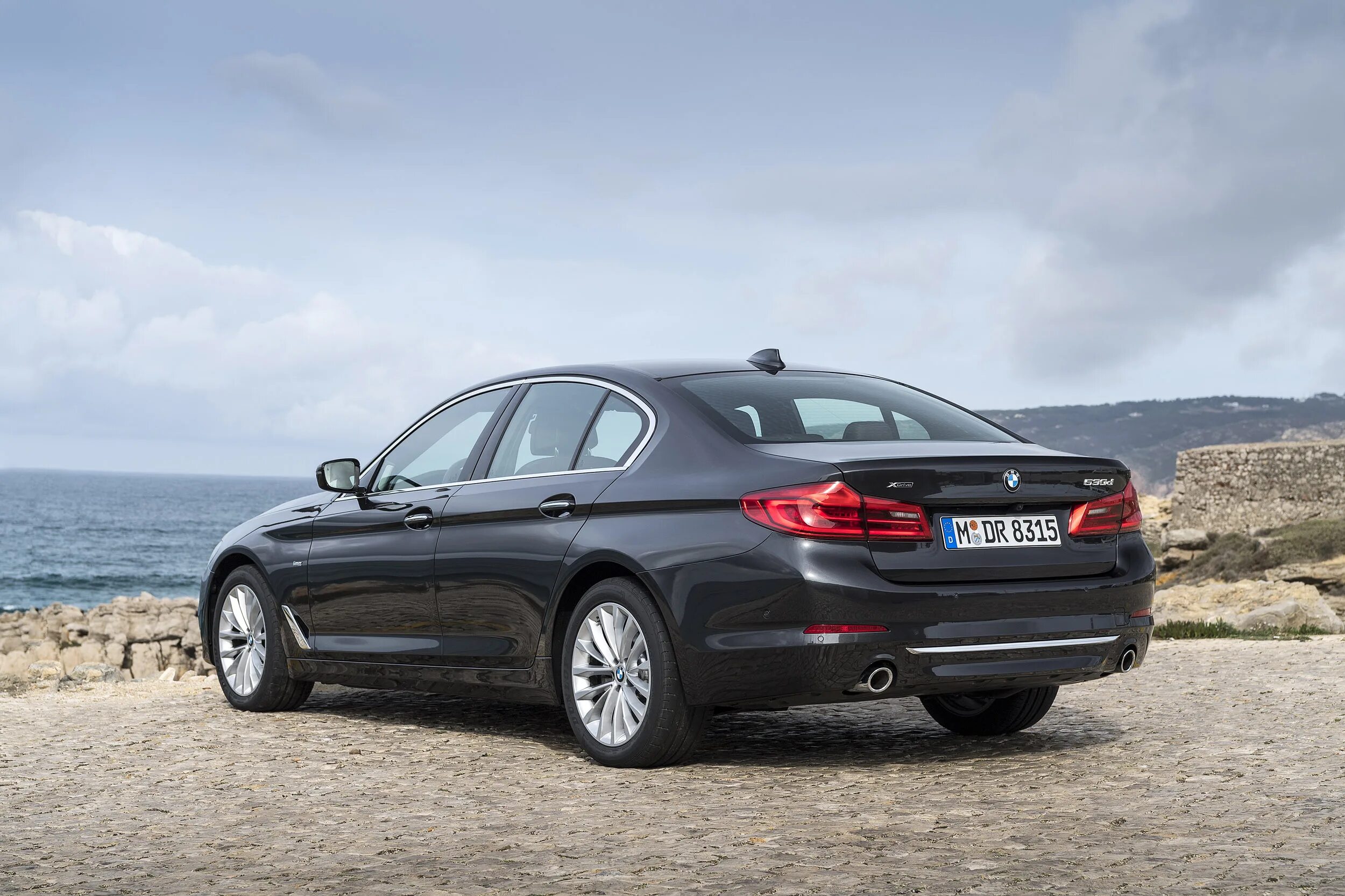 Bmw 5 g30 luxury line. 7 530 30. Бмв 530d 2016. Bmw 3 g30. Bmw 530e.