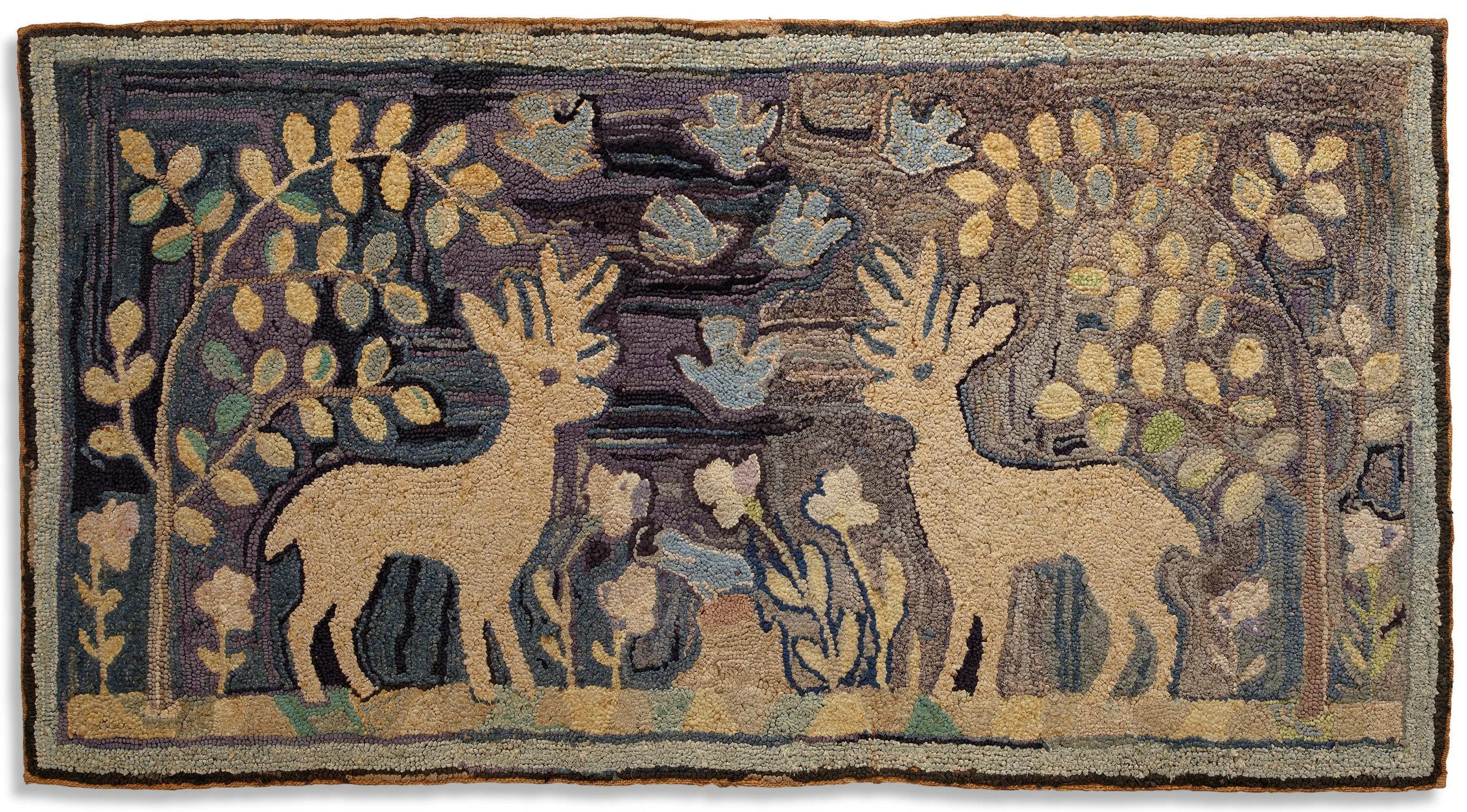 Примитивный ковер. Ковры необычной формы. Коврик с подогревом. Ноги на ковре. Ковер рисунок.